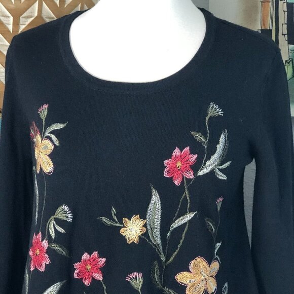 STYLE & CO Heavily Embroidered Top - Picture 6 of 11